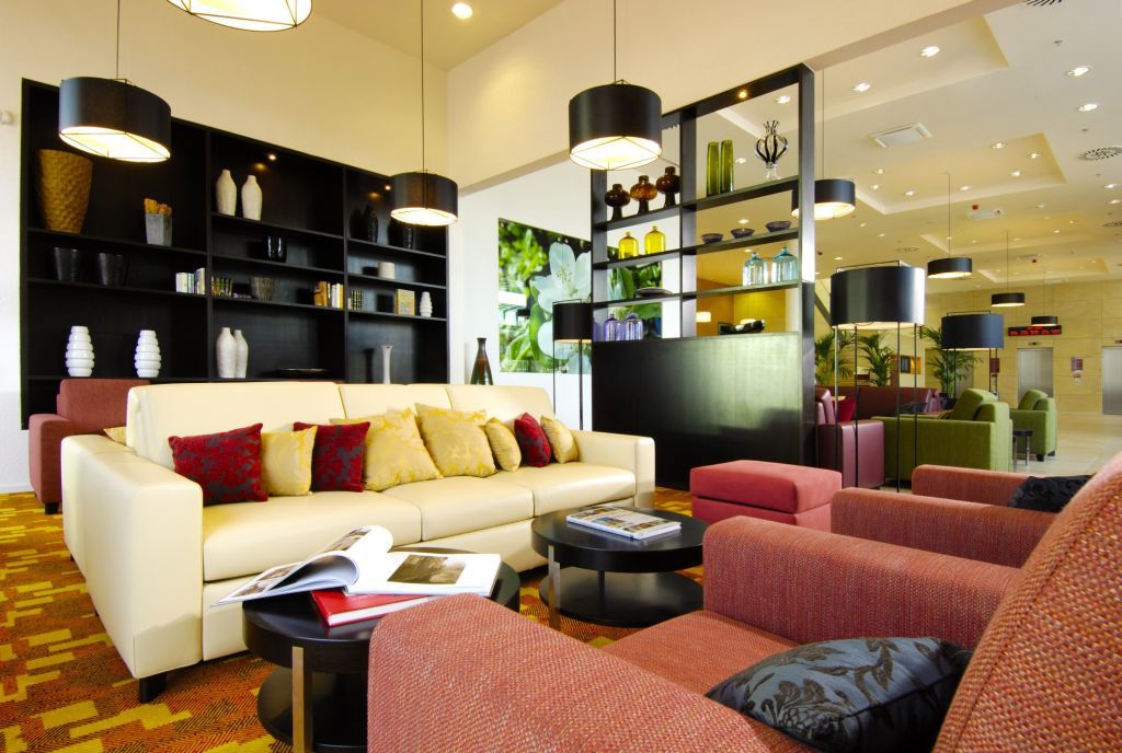 Courtyard By Marriott Airport Hotel 4*