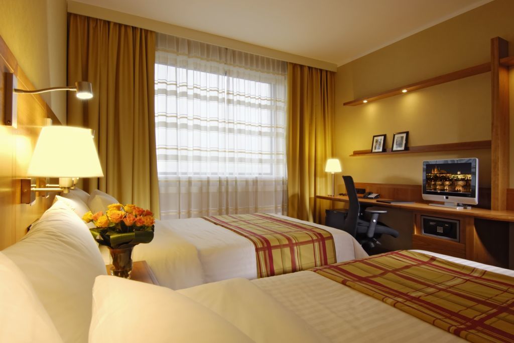Courtyard By Marriott Airport Hotel Prague