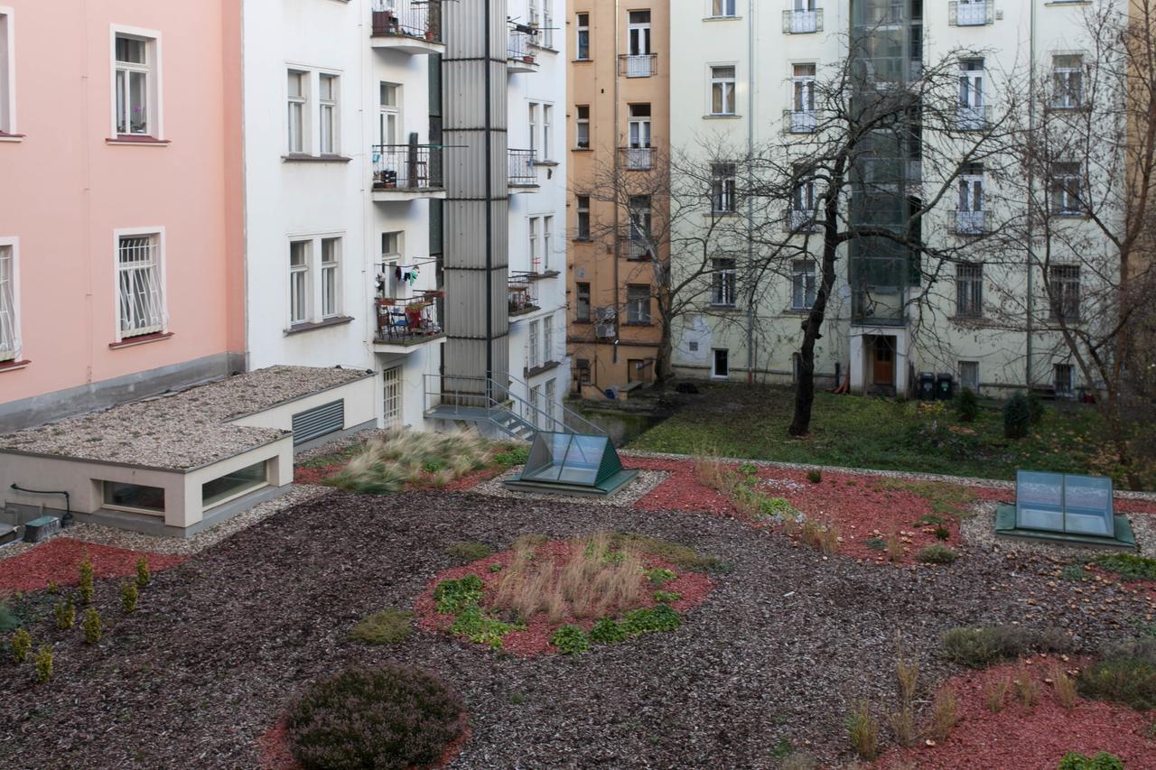 Apartment River Bank