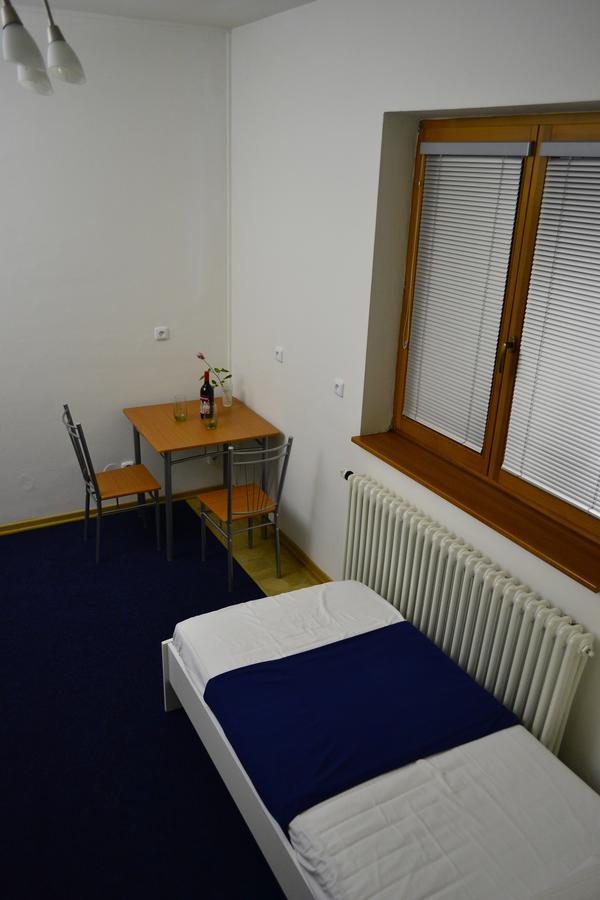 Flying House Guest house