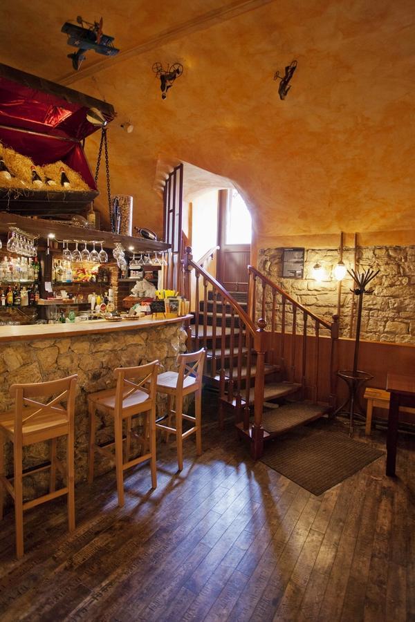 A Plus & Hostel Prag