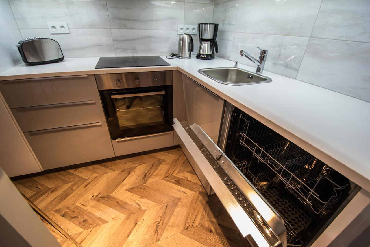 Apartment Executive Bright Apt. By Ruterra