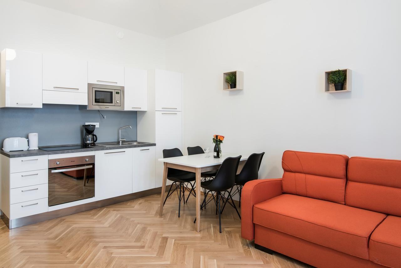 Rehorova Daire Prag