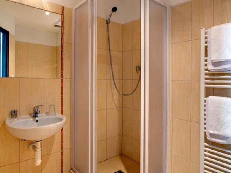 House Zizkov Otel 3*