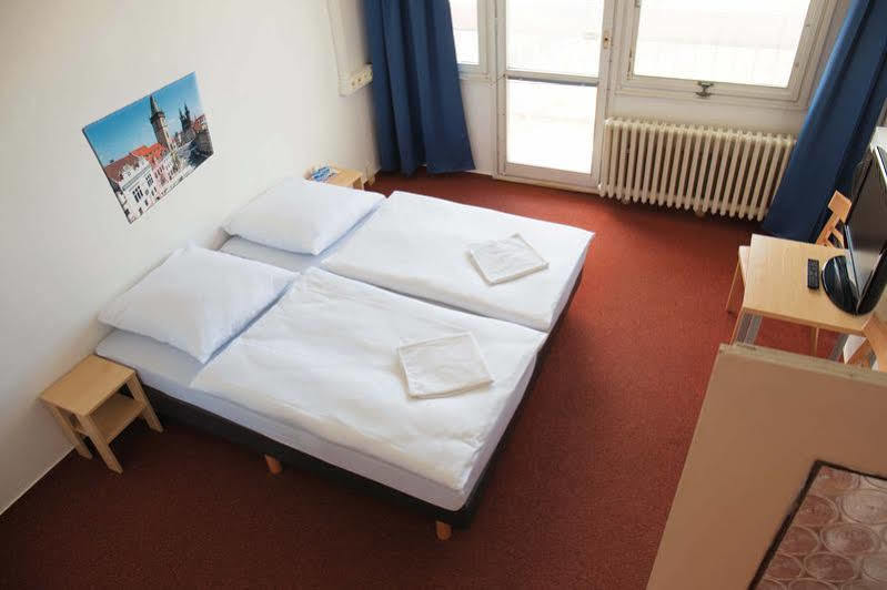 A&o Rhea Hostel *