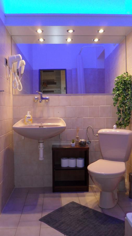 Pink House Apartment *