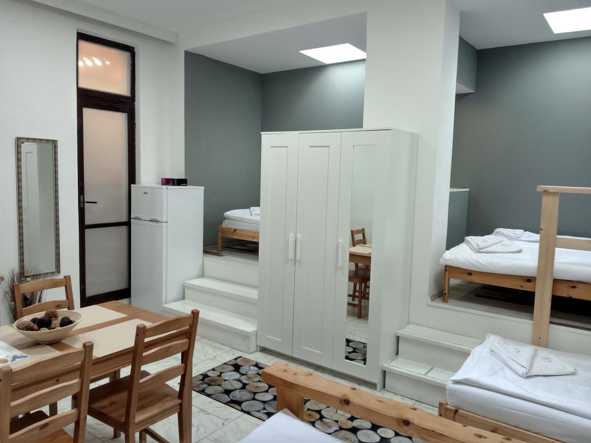 Pink House Apartment