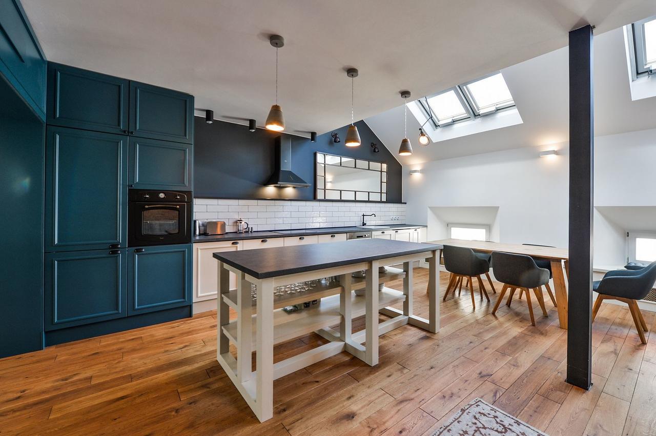 Wishlist Old Residences - Charles Bridge Apartment *