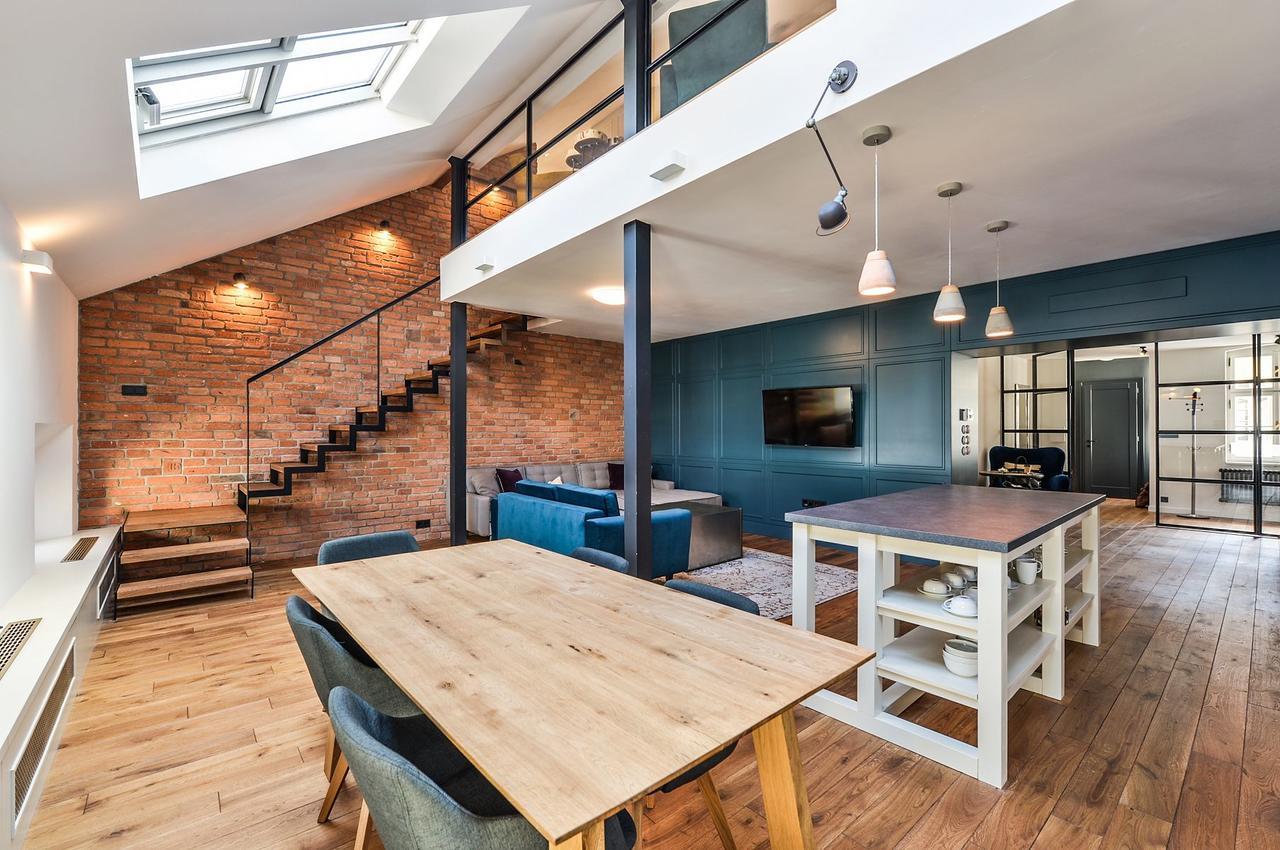 Wishlist Old Residences - Charles Bridge Apartment *