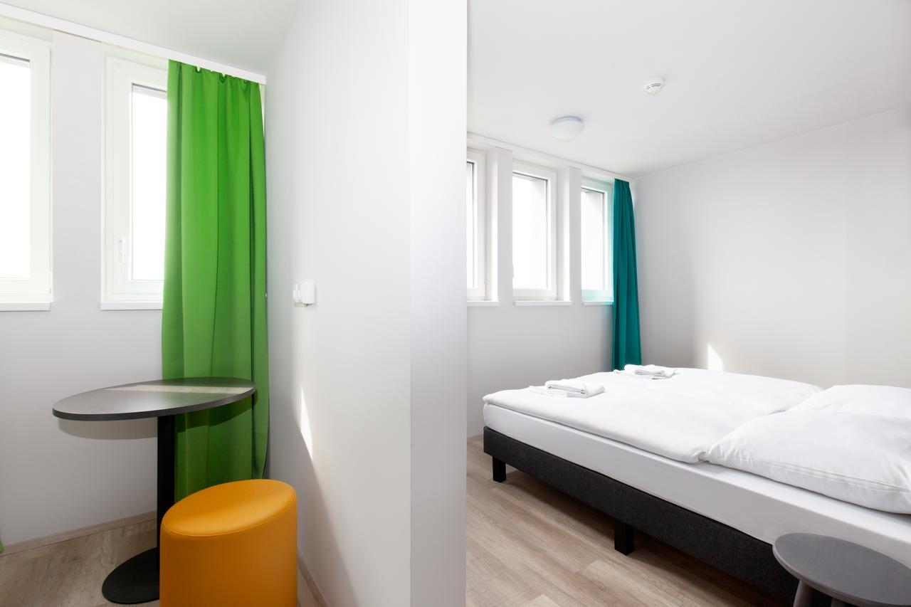Hostel A&o Rhea *
