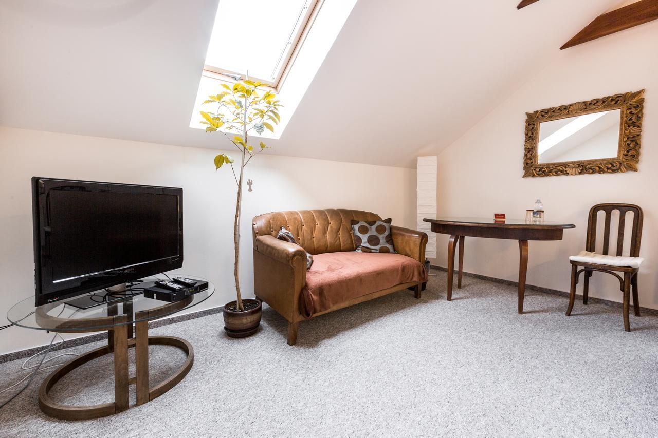 Alt Guest house 3*