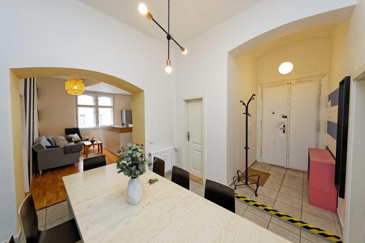 Na Kozacce 6 * Prague