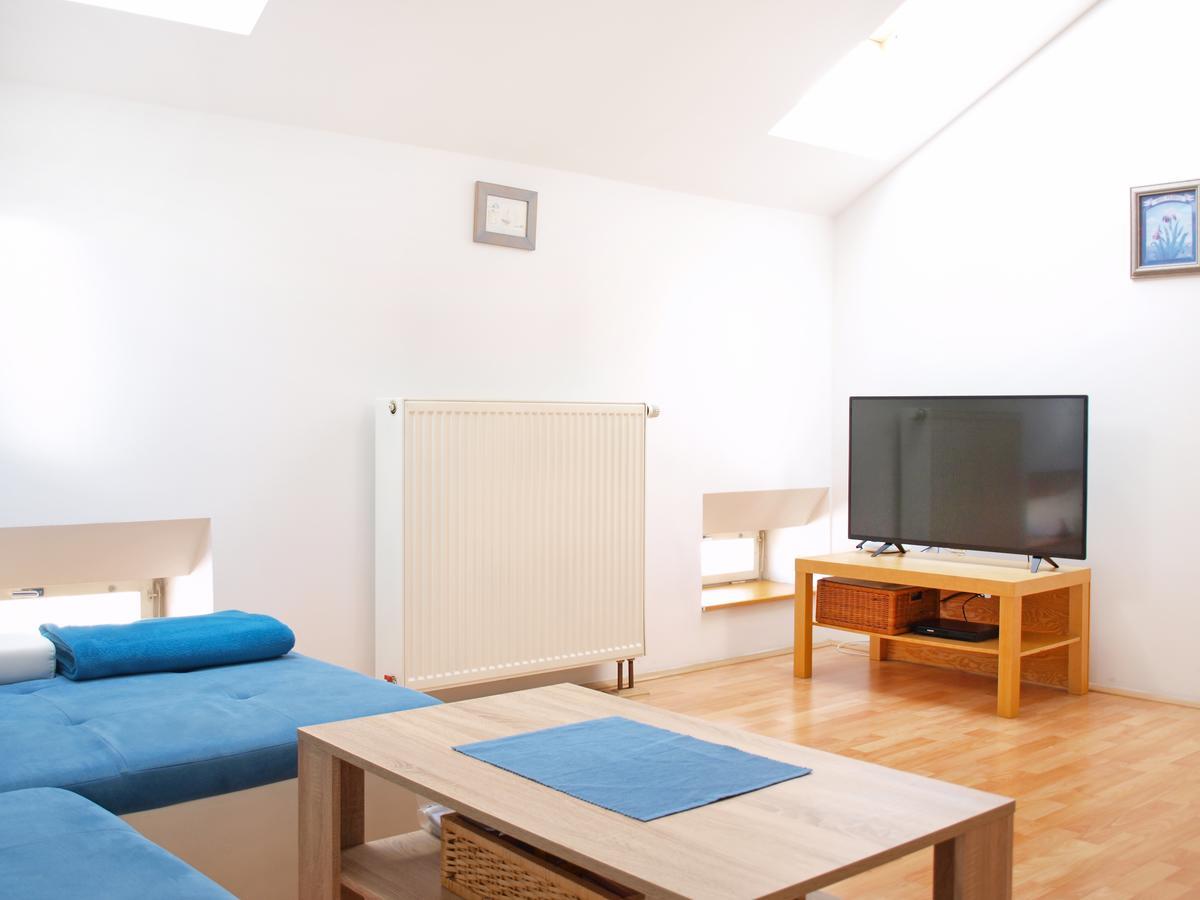 Apartment Center *