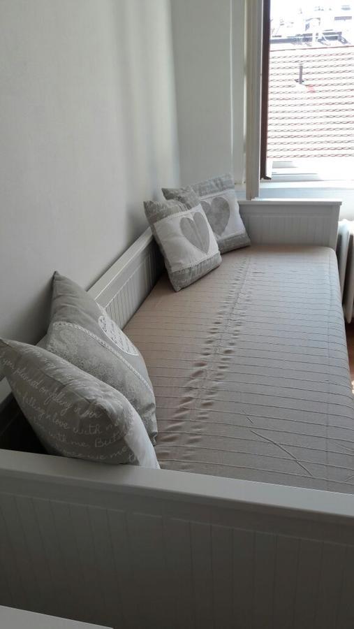 Apartment Long *