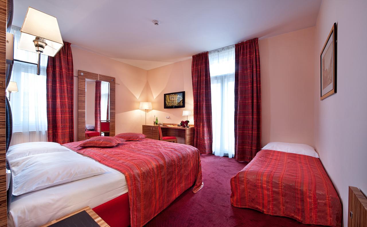 Ea Sonata 4* Prague
