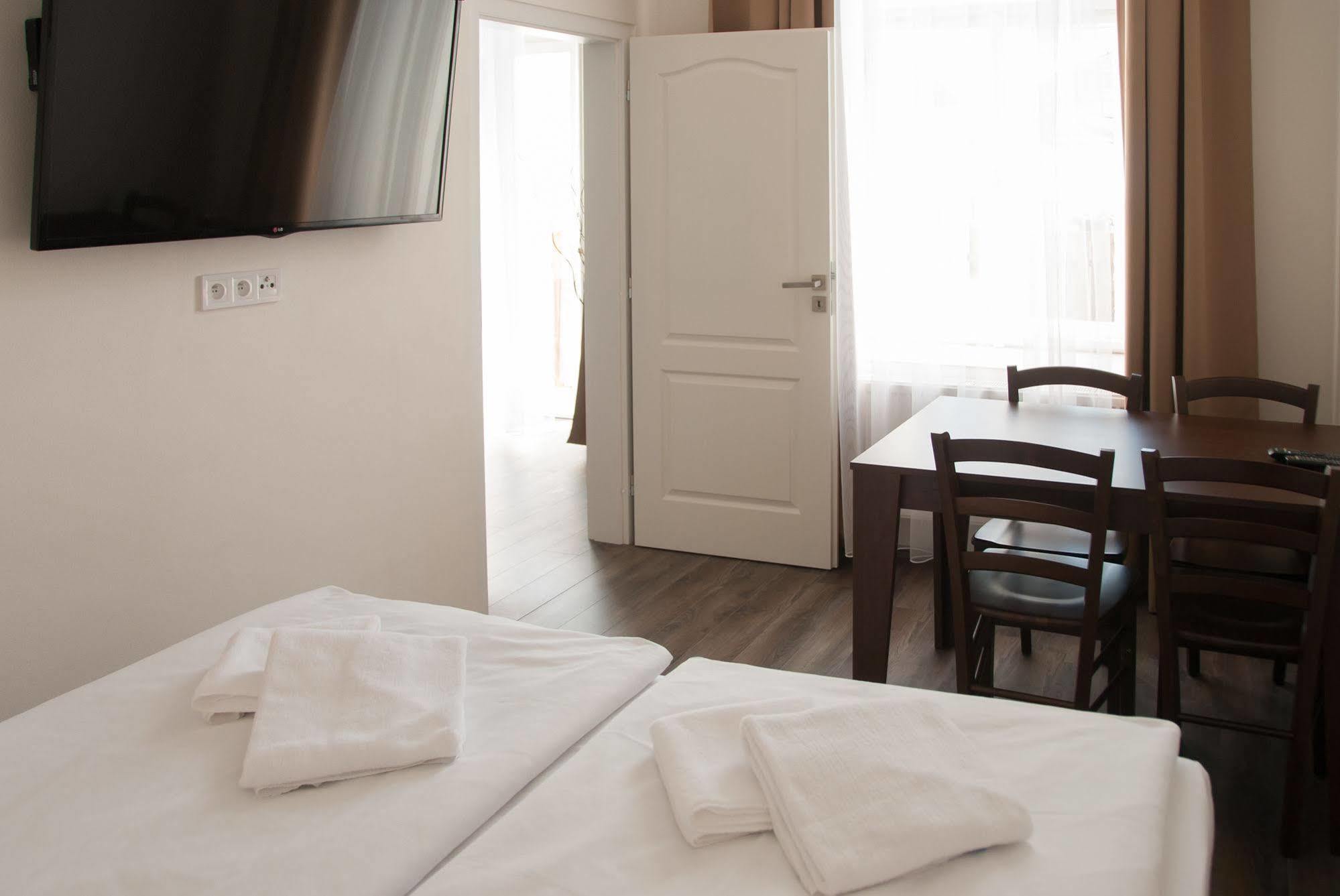 Otel Vysta