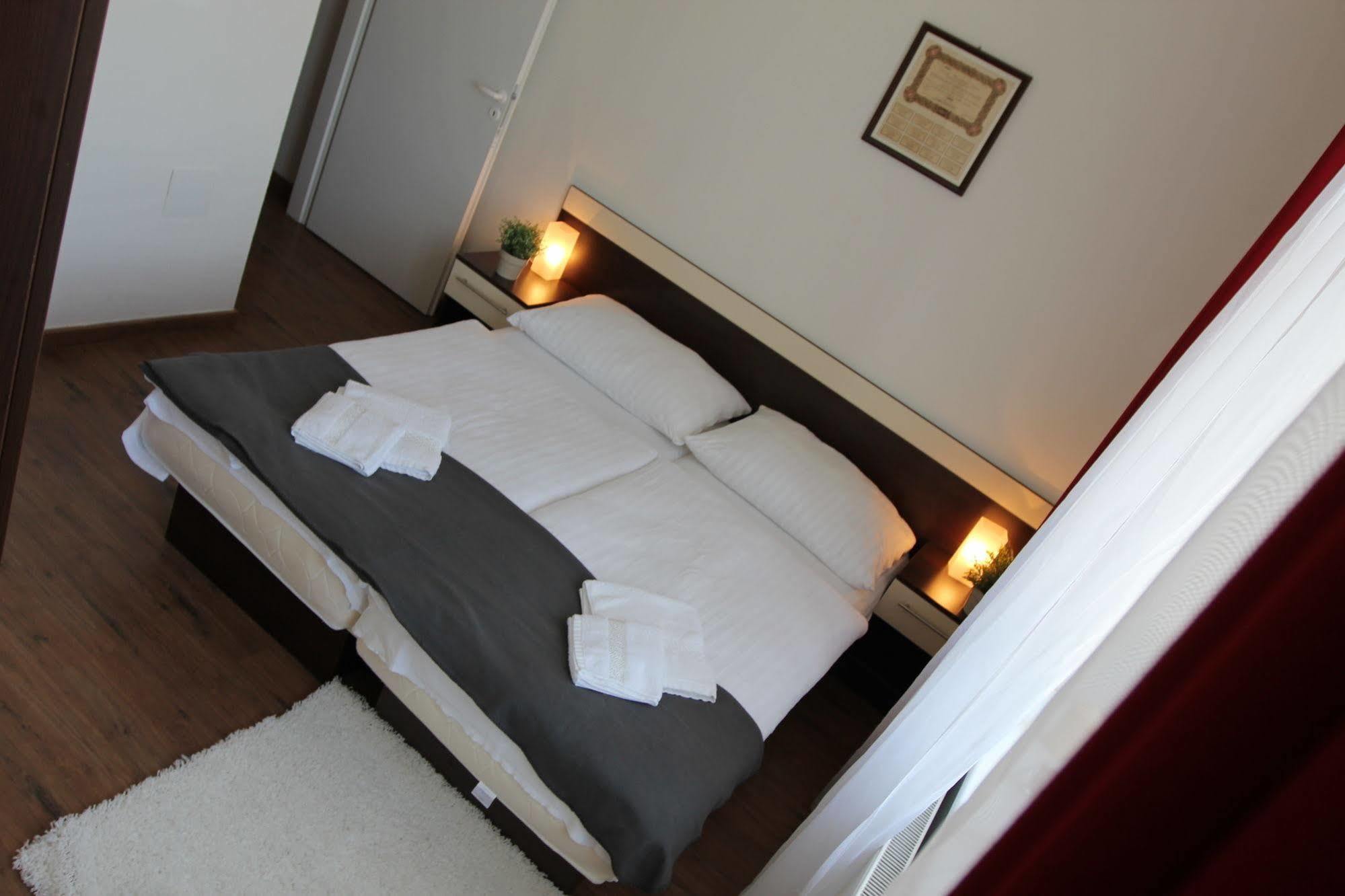 Otel Vysta 3*