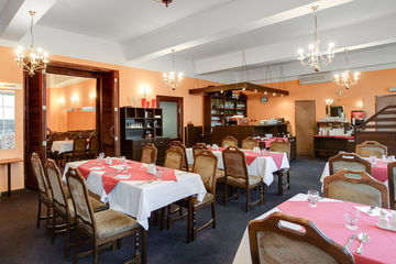 Hotel Astra 3*