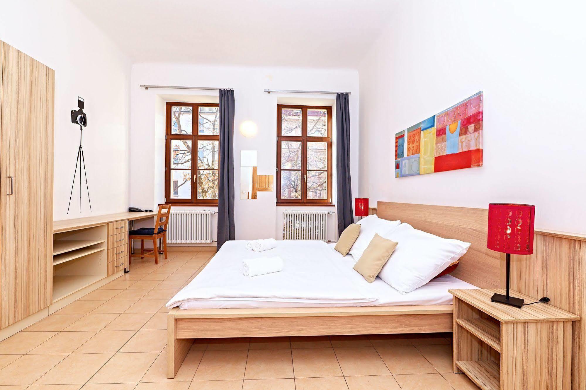 Ginosi Elema Apartel Apartment