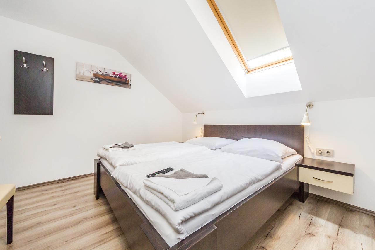 Nova Hospoda - & Restaurant Hotel Prague