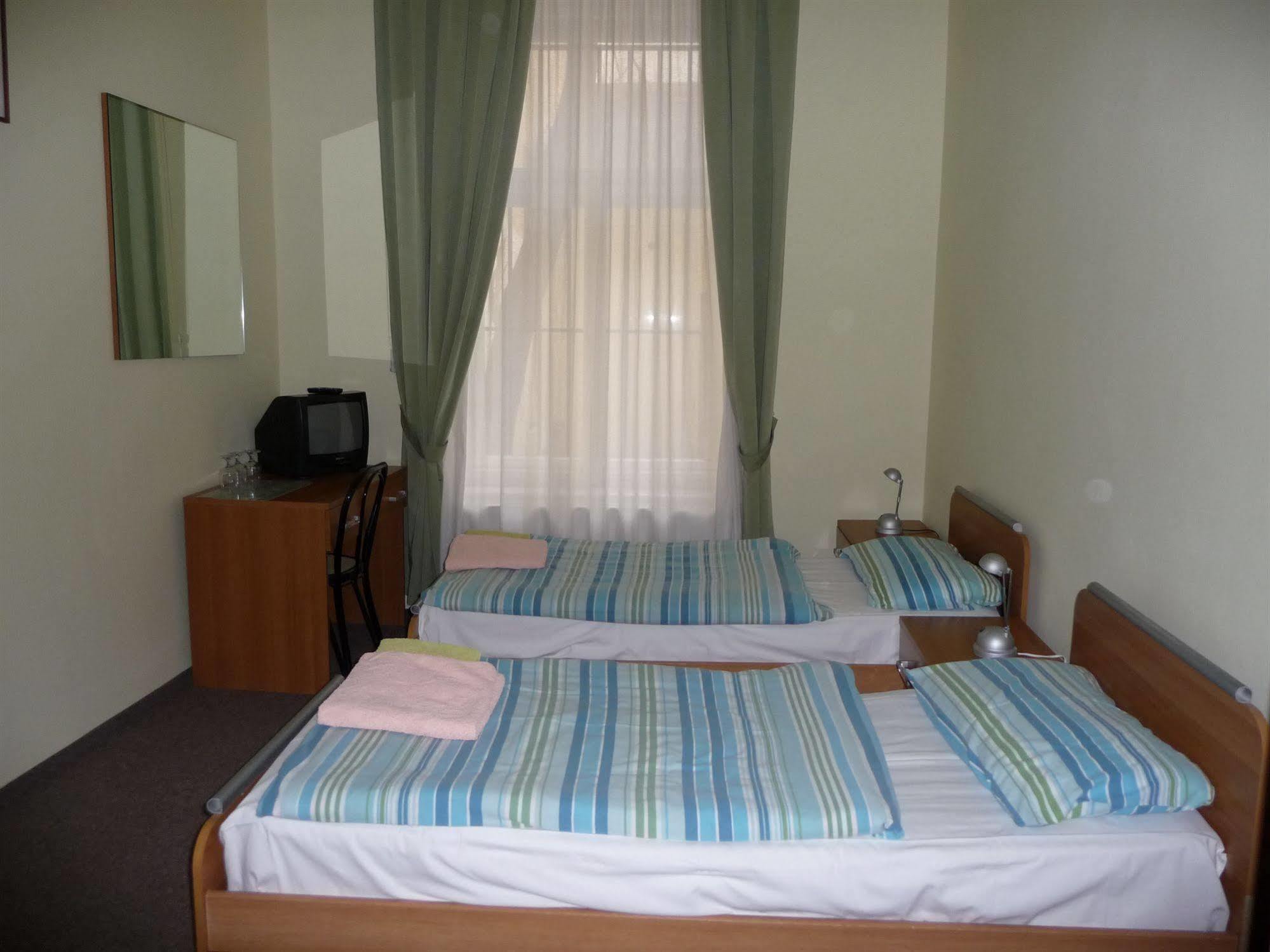 City Center & L'opera Guest house