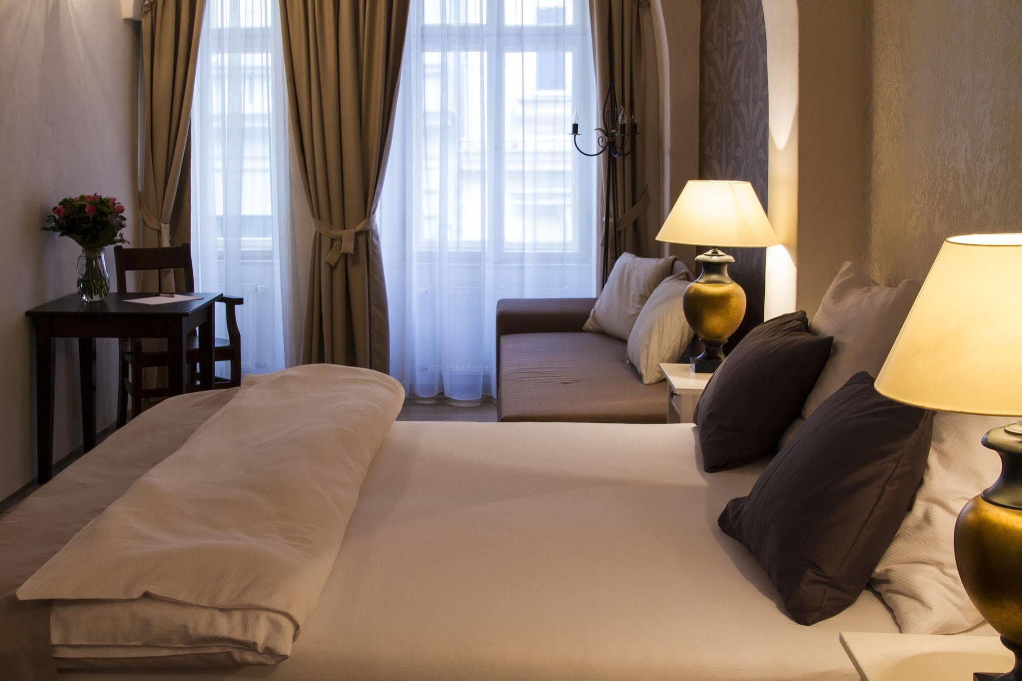 U šuterů Hotel