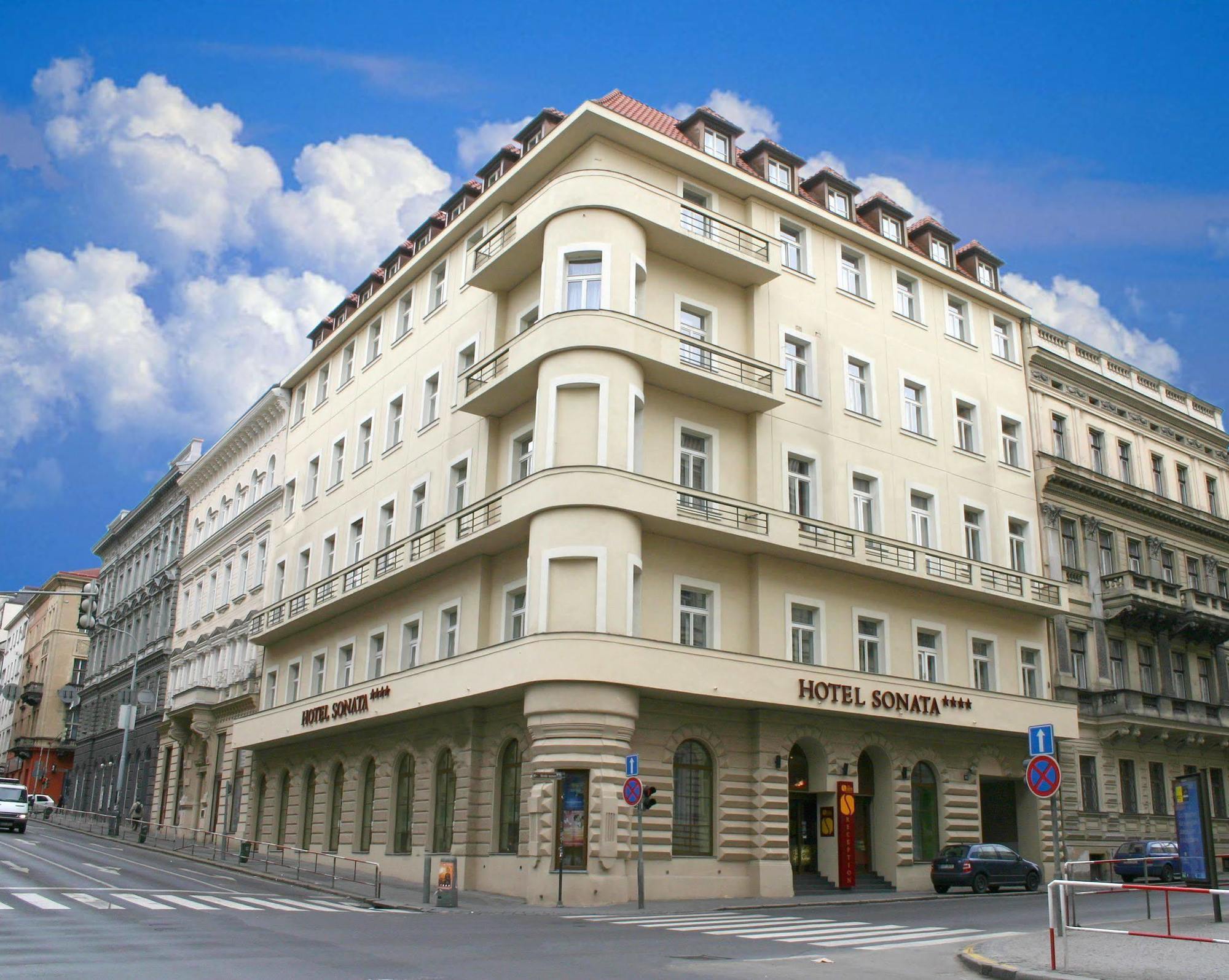 Ea Sonata Prague