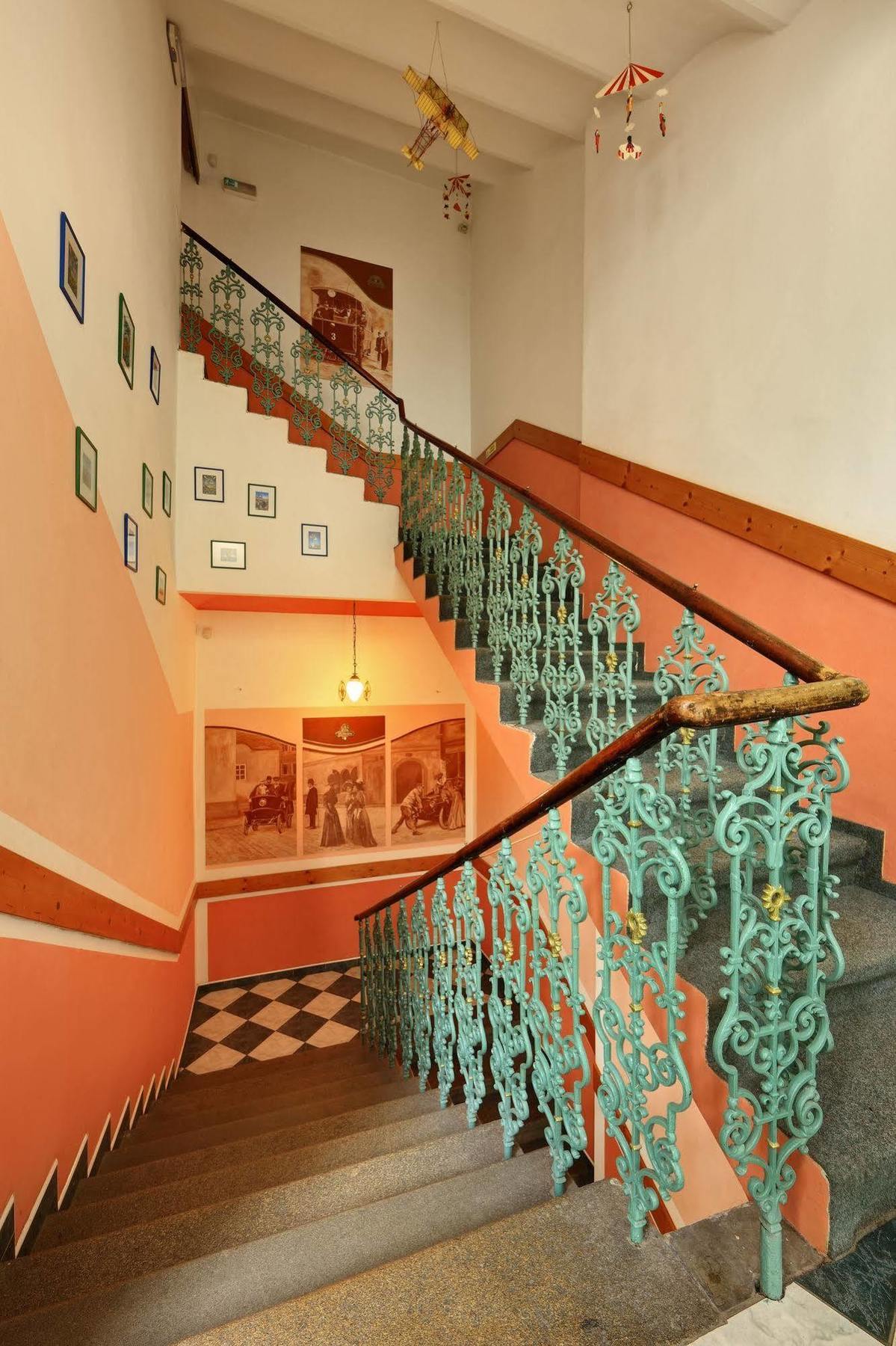 Golden Garni Hotel