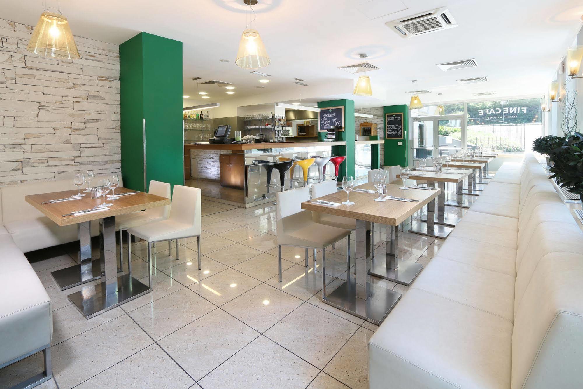 Rezidence Vysehrad Otel 4*