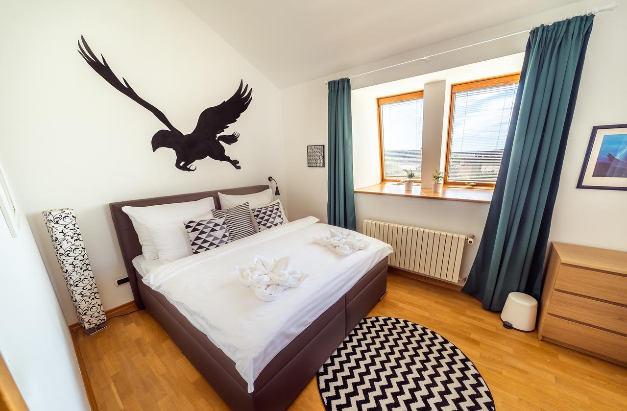 4br 3bath Balcony Harry Potter Penthouse Prague