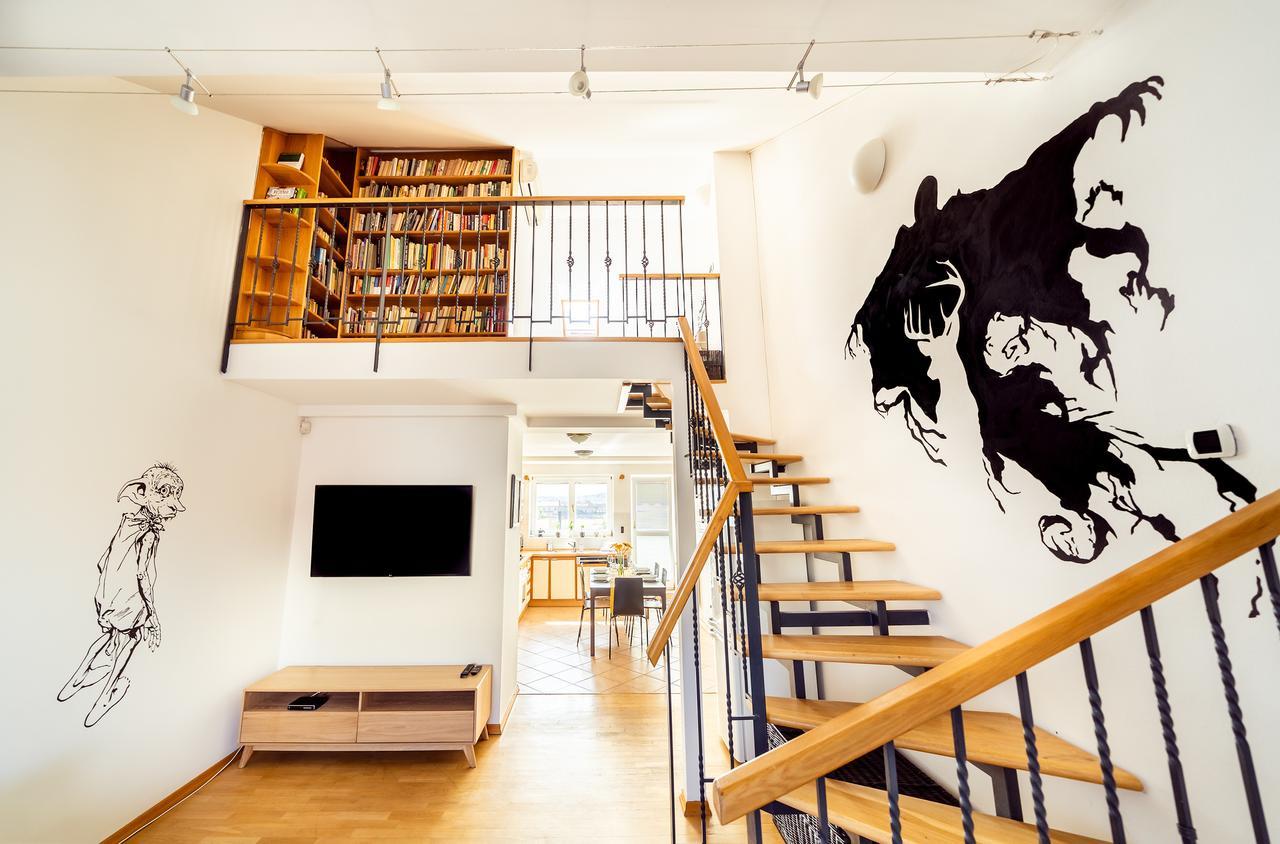 4br 3bath Balcony Harry Potter Penthouse Prague