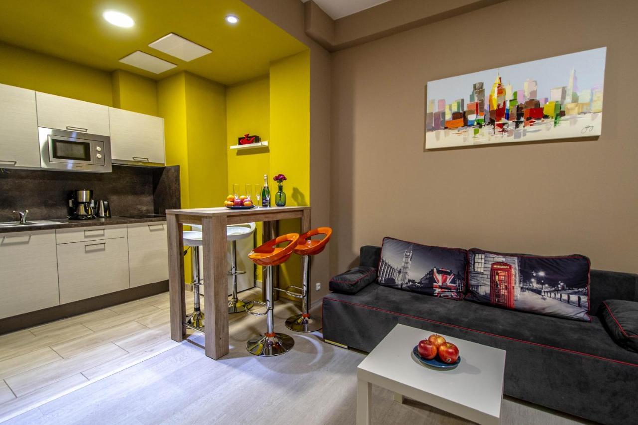 Executive Bright Apt. By Ruterra Apartment *