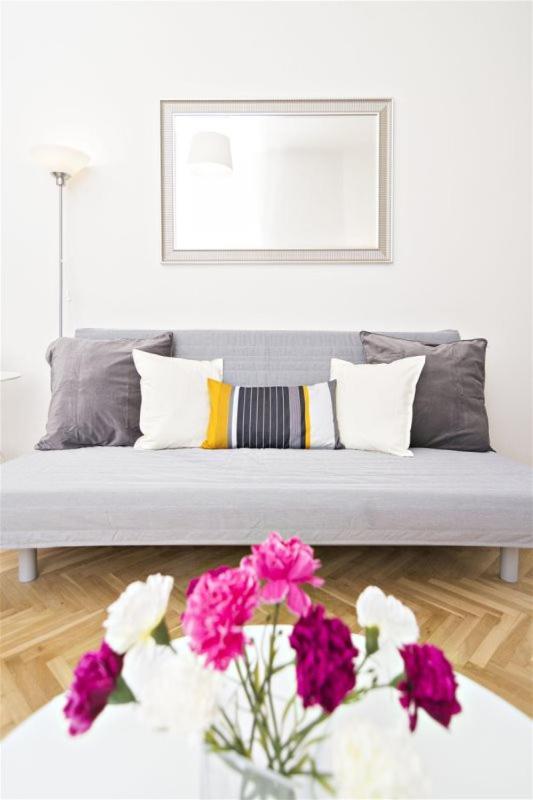 With 2 Bathrooms- 5 Minutes From Old Town - 102 M2 Apartment