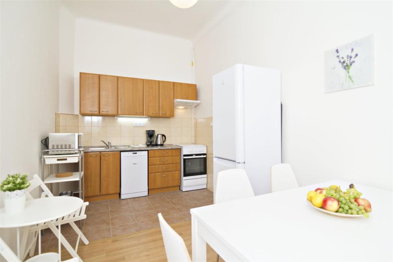 With 2 Bathrooms- 5 Minutes From Old Town - 102 M2 Apartment