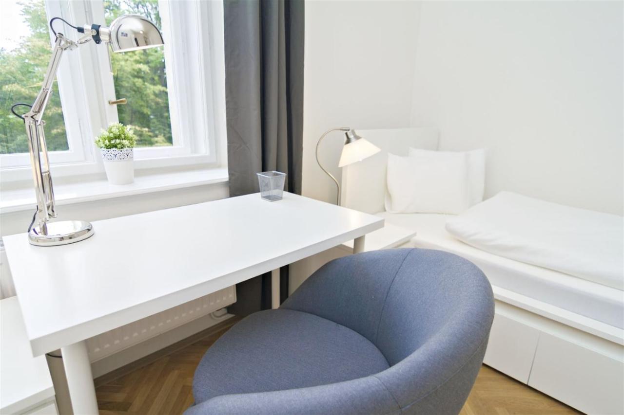 Apartment With 2 Bathrooms- 5 Minutes From Old Town - 102 M2 Prague