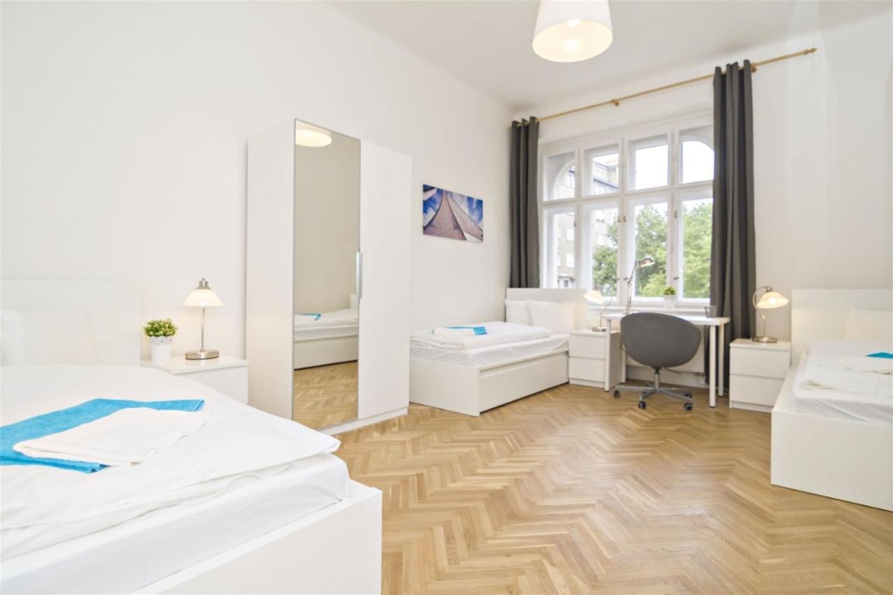 With 2 Bathrooms- 5 Minutes From Old Town - 102 M2 * Prague