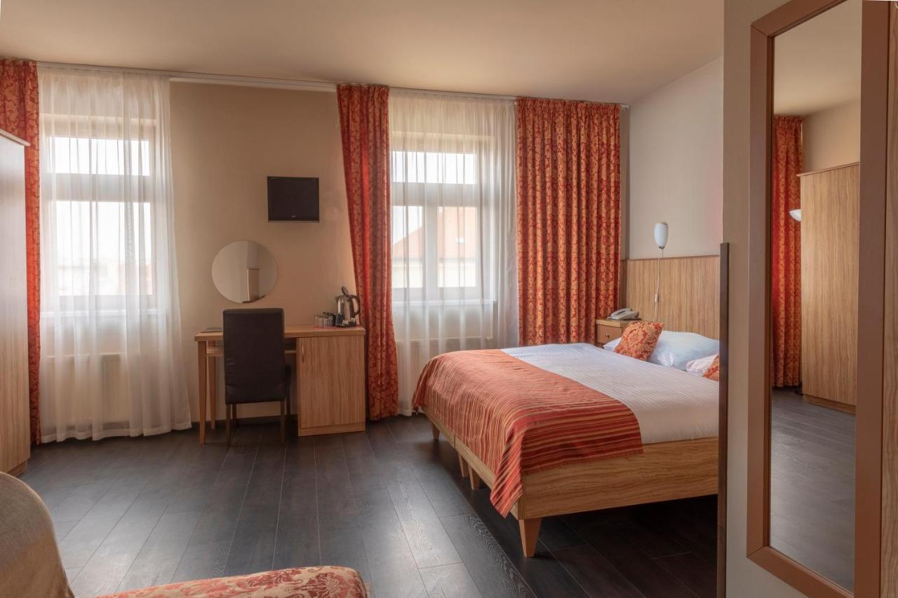 Superior 3* Praga