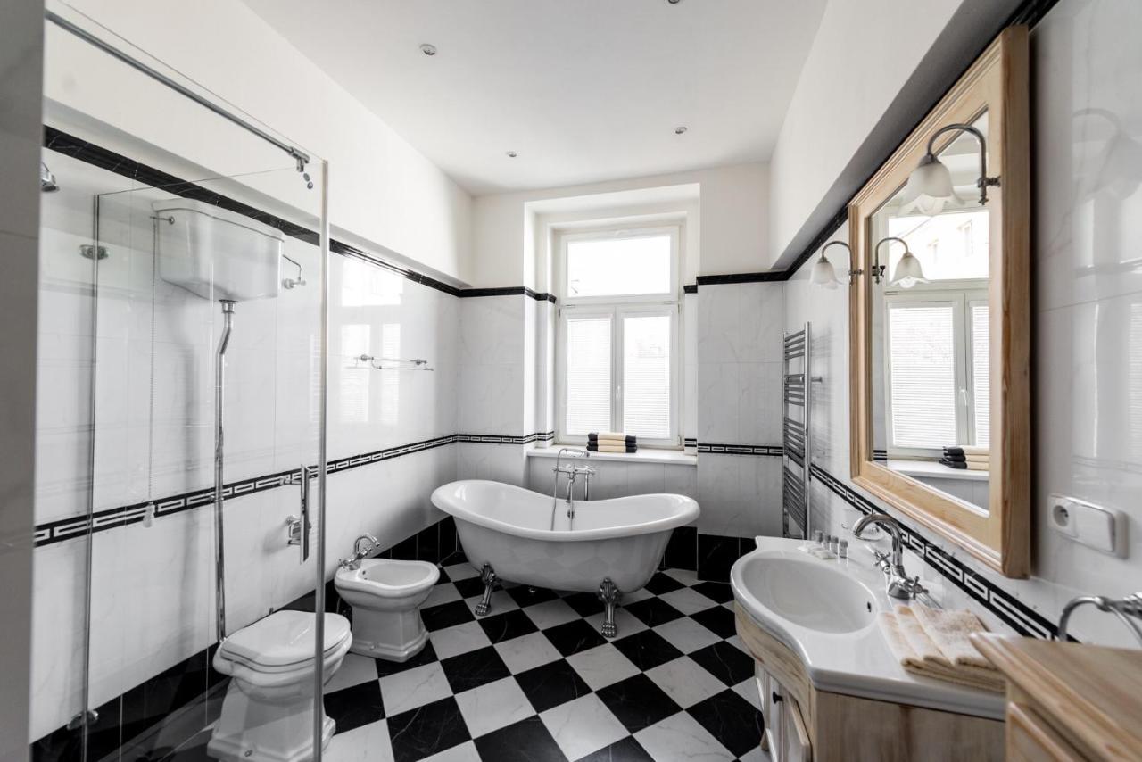 Blanche Guest house *