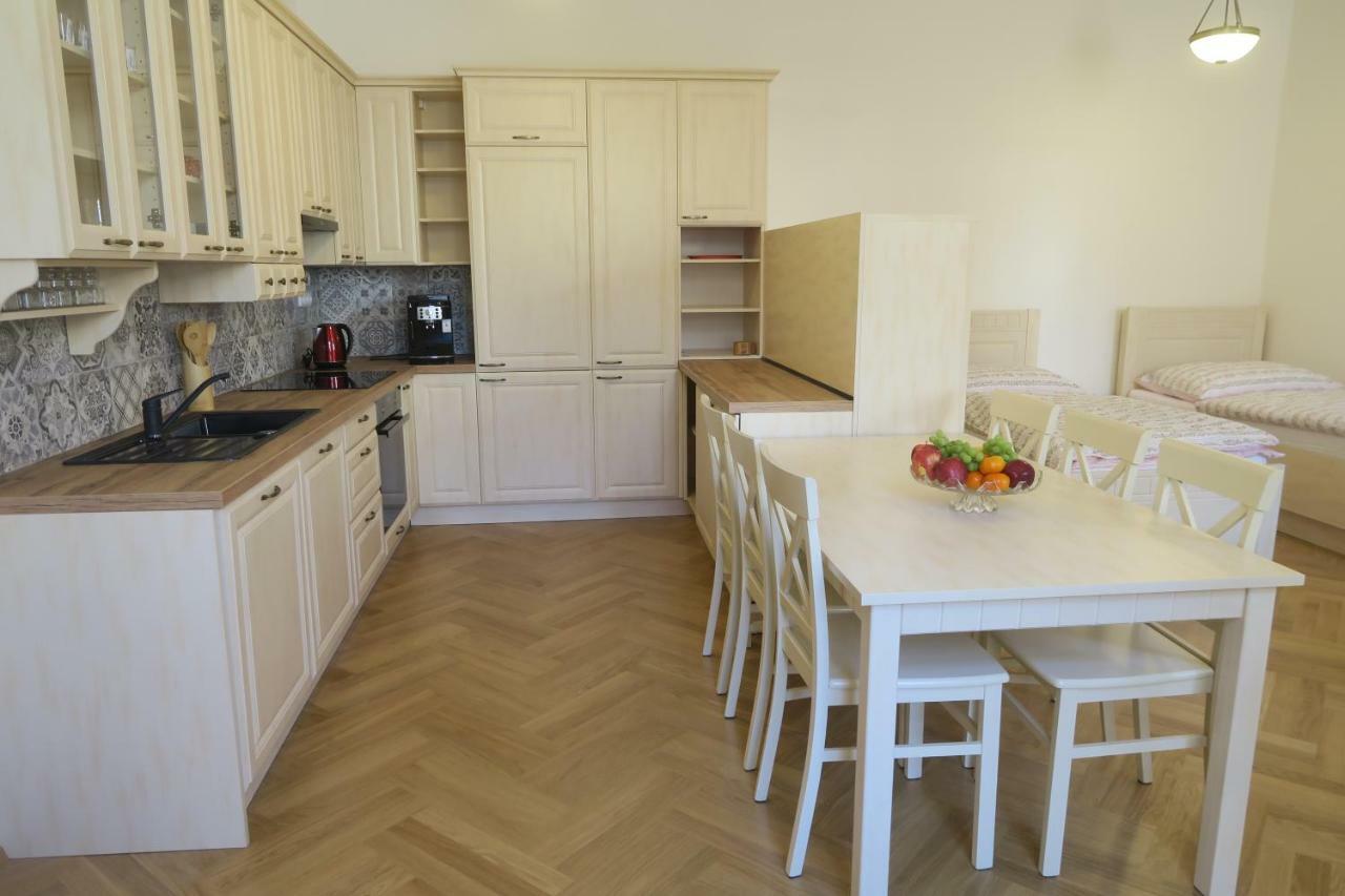 Appartement Near Lesser Town