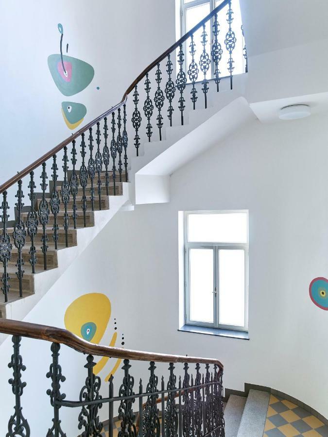 Apart Otel Downtown Jugoslavska 4*