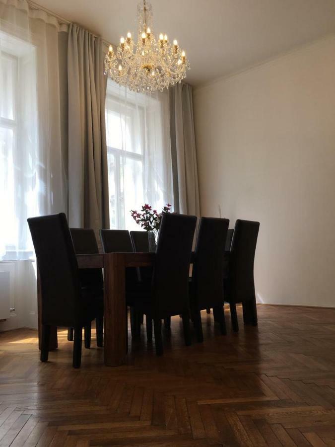 Dusni 2 Old Town Apartment
