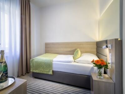 Otel White Lion 4*