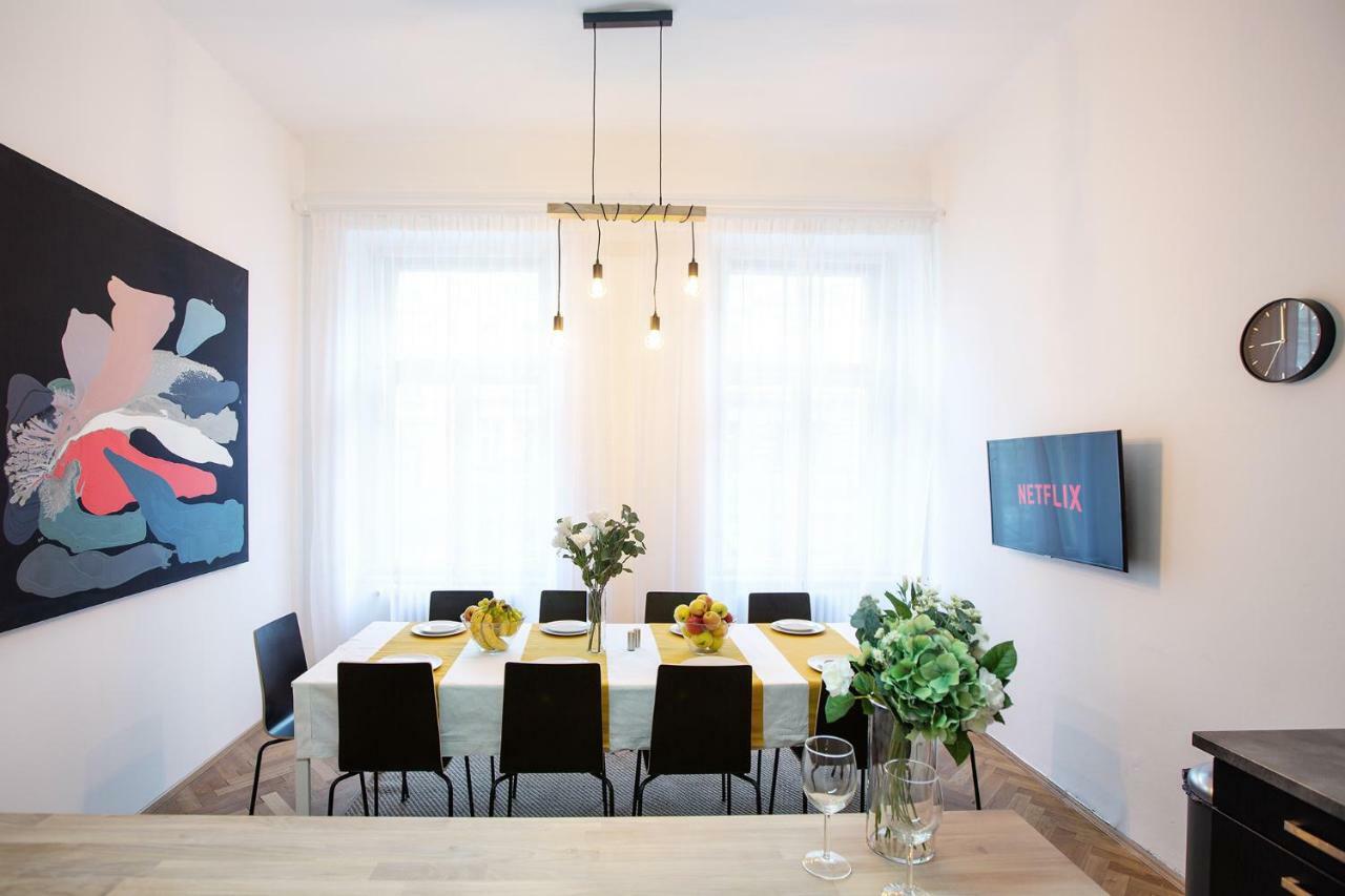 5br 2bath Family 5mins To Wenceslas Square * Praga