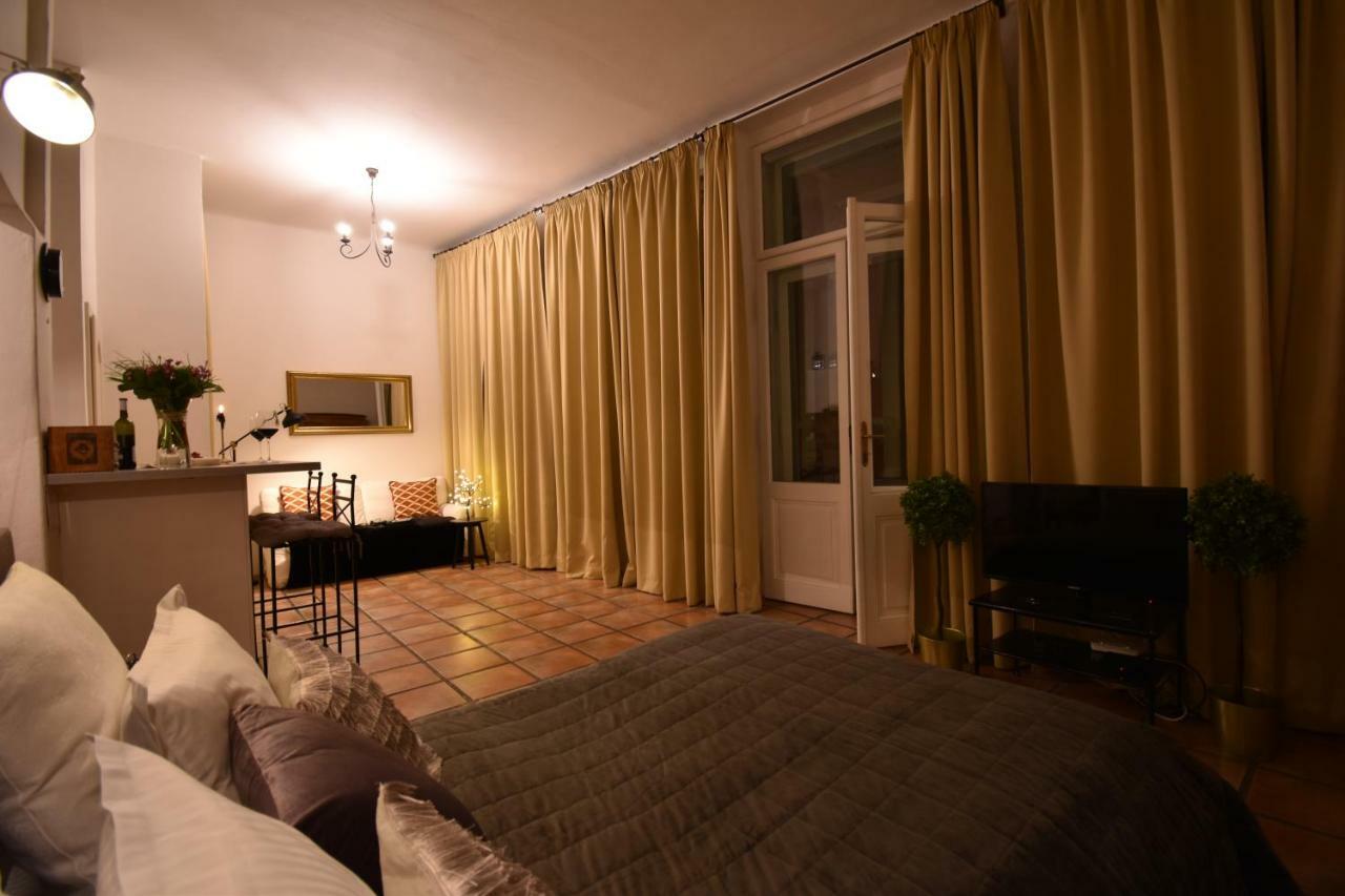 Down Town Apartment Prague
