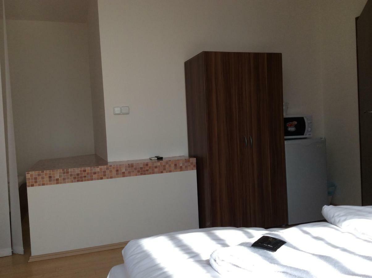 Flying House Guest house Prague