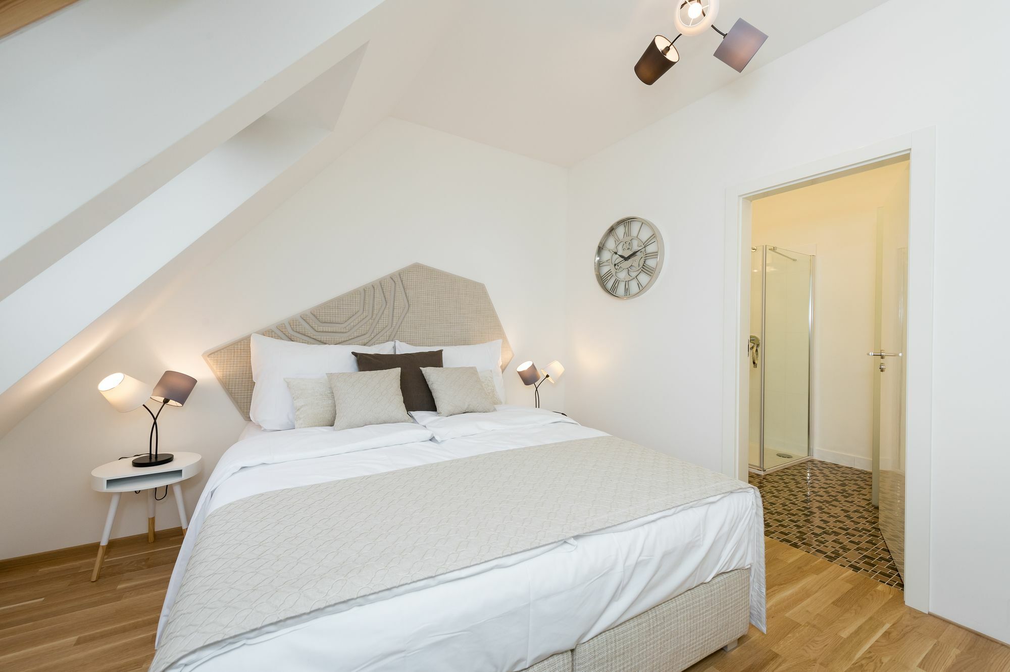 Apartment Empirent Center