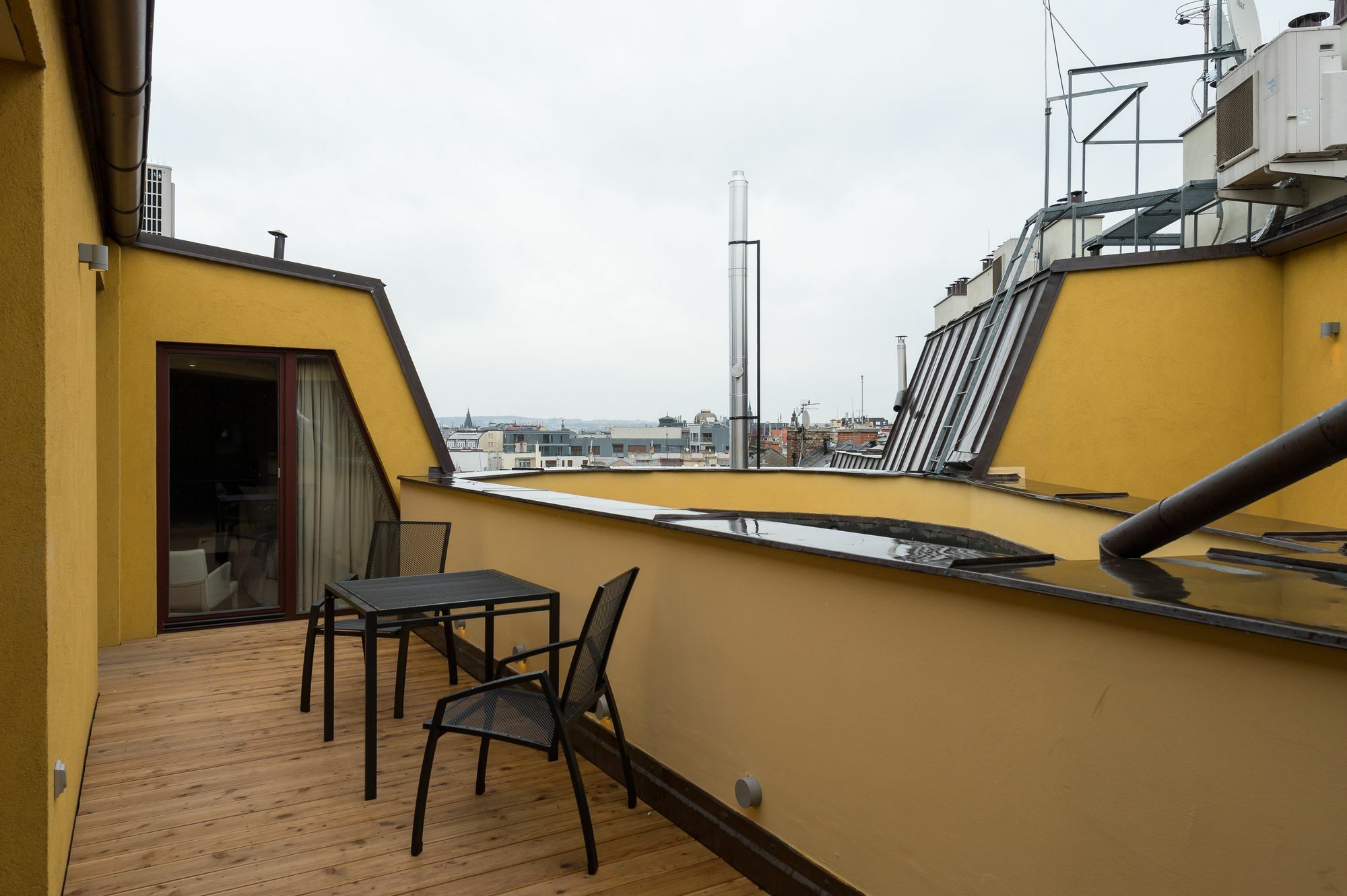 Empirent Center Apartment