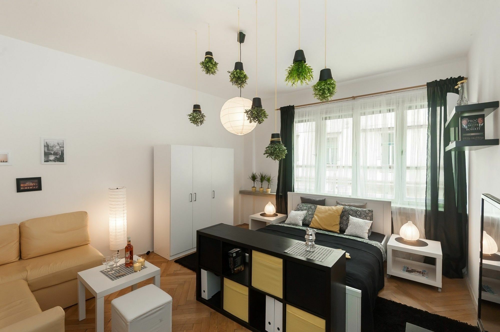 Na Zborenci 10 Apartment Prague