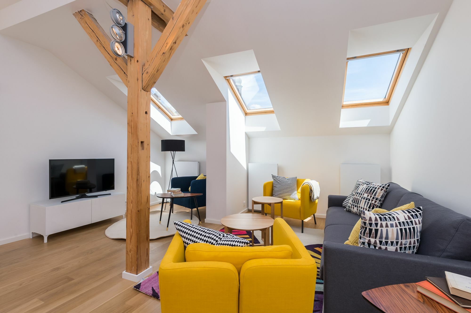 Empirent Center Apartment *