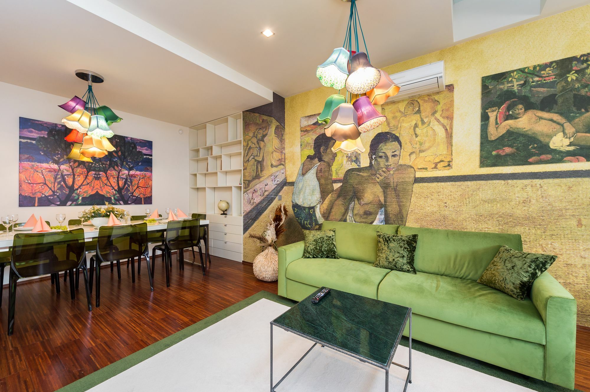 Apartment Empirent Center